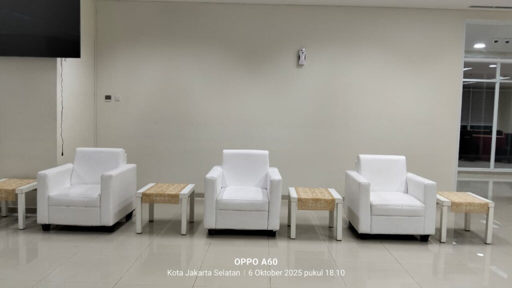 Sewa Sofa VIP Single Jakarta Pusat
