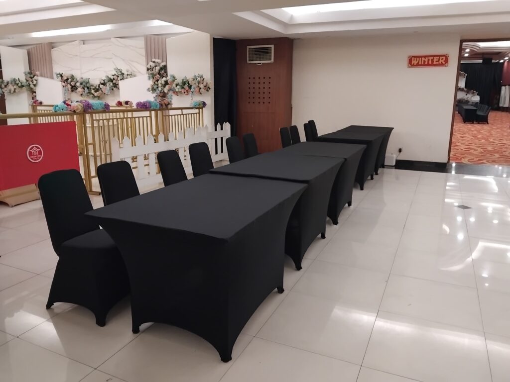 Sewa Meja Kotak Event Jakarta Pusat