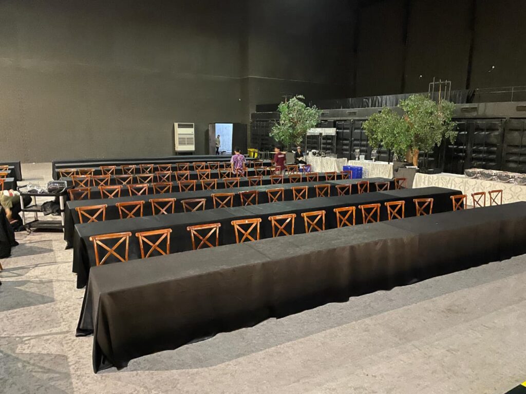 Sewa Kursi Crossback Event Bekasi Timur