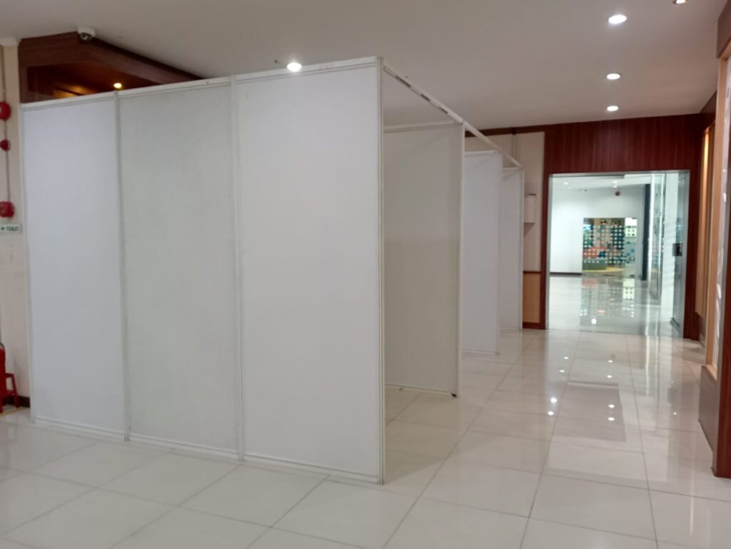 Sewa Partisi R8 Event Tangerang