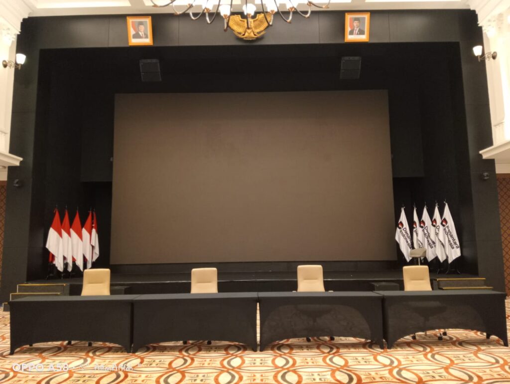 Sewa Meja IBM Tangerang