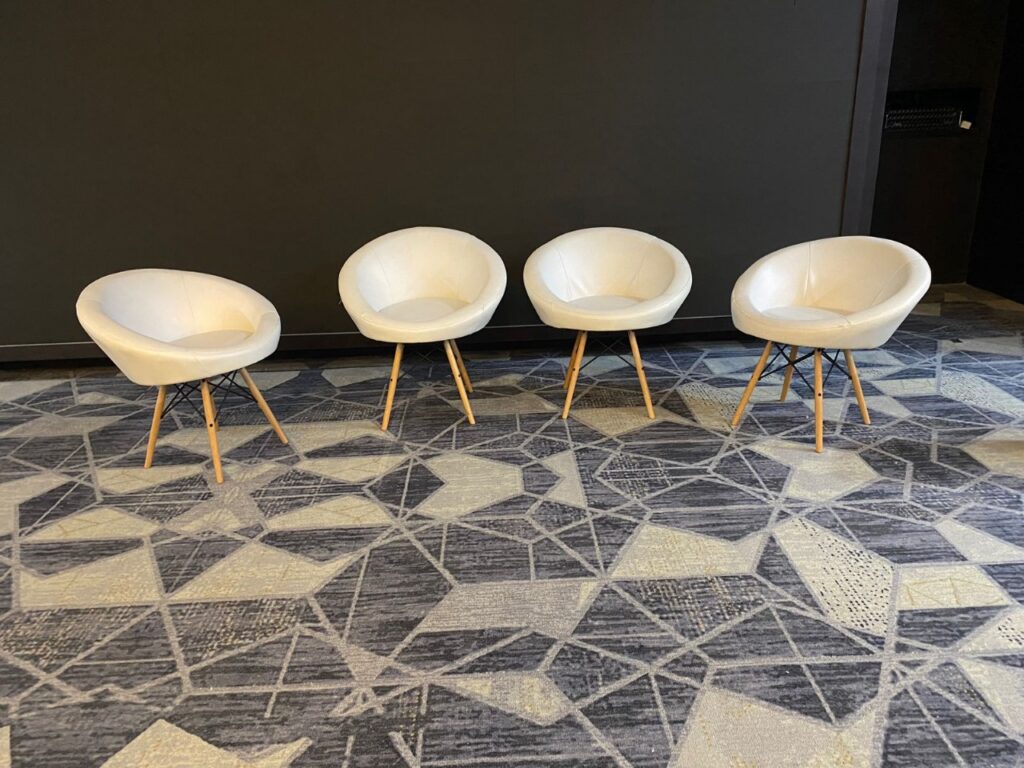 Sewa Sofa Queen Tangerang