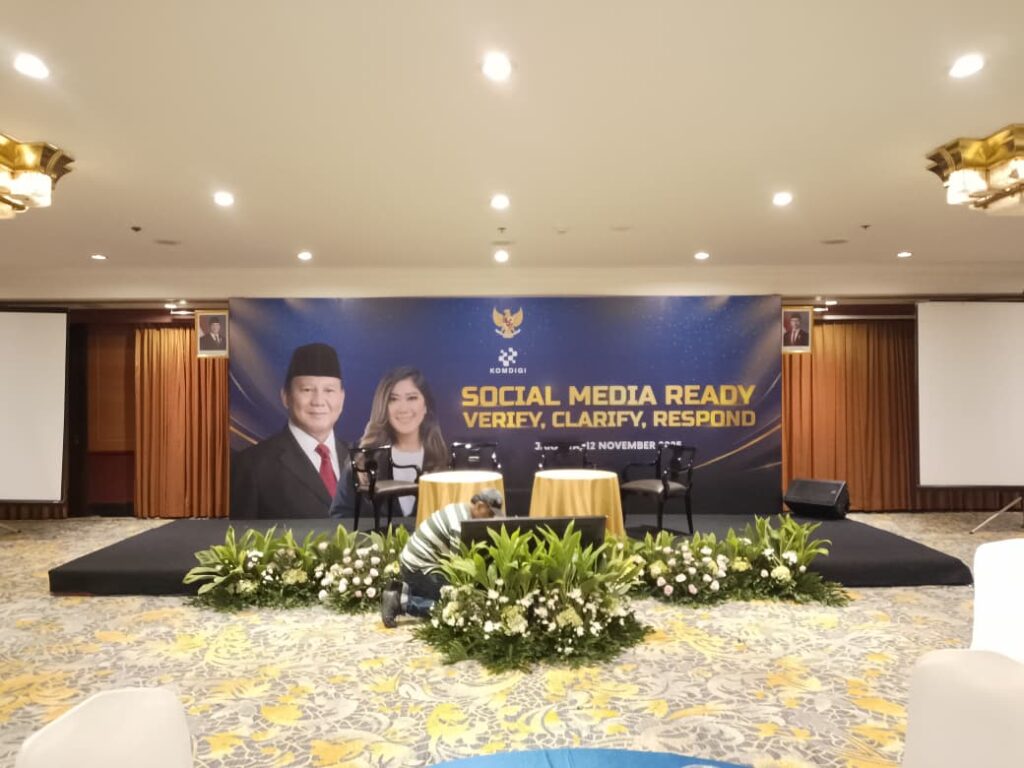 Sewa Backdrop Custom Bekasi Timur