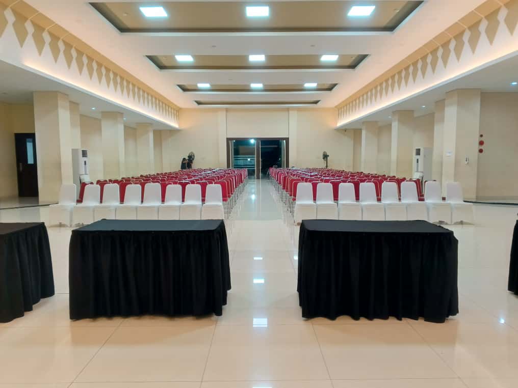 Sewa Meja Kotak Depok