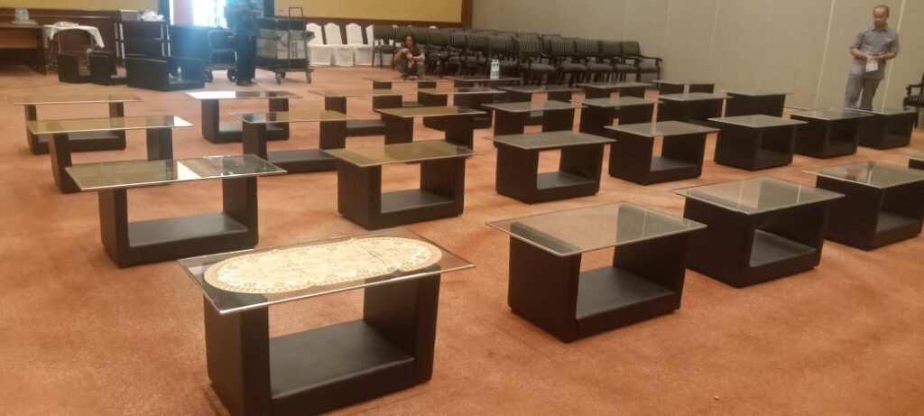 Sewa Meja Kaca VIP Jabodetabek