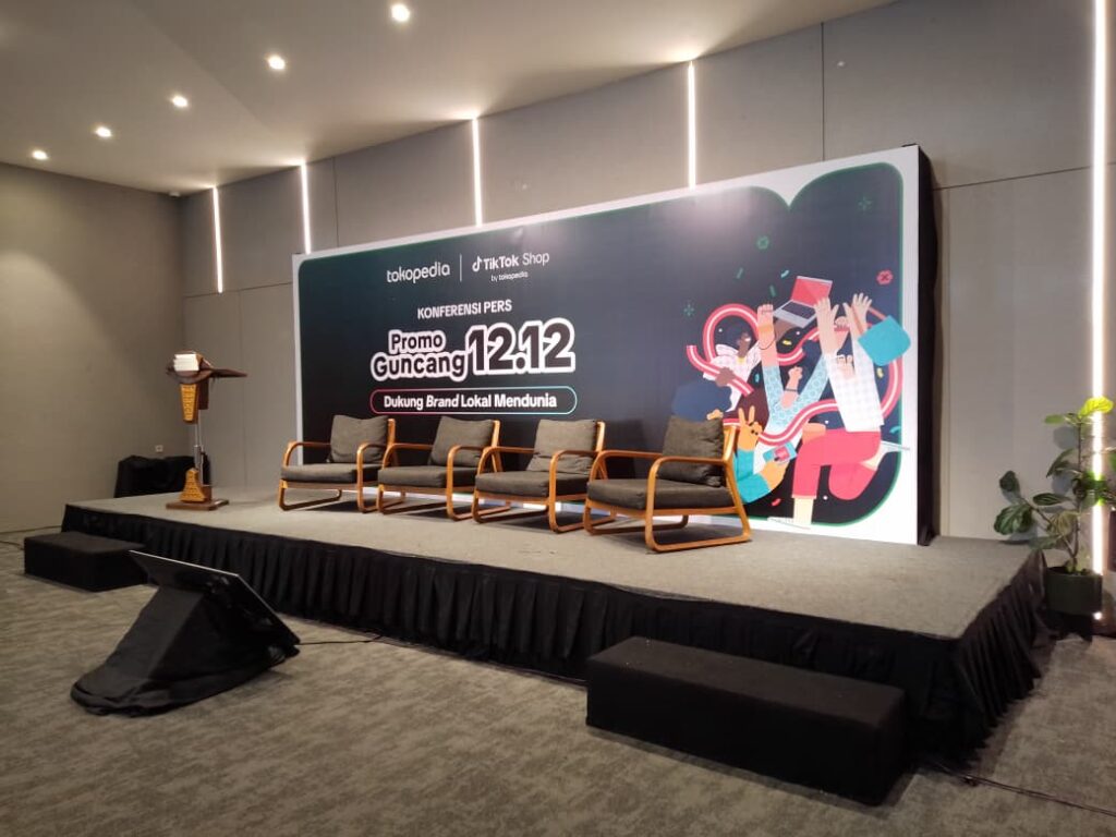 sewa backdrop custom bekasi