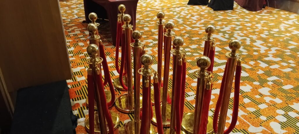 Sewa Tiang Antrian Depok