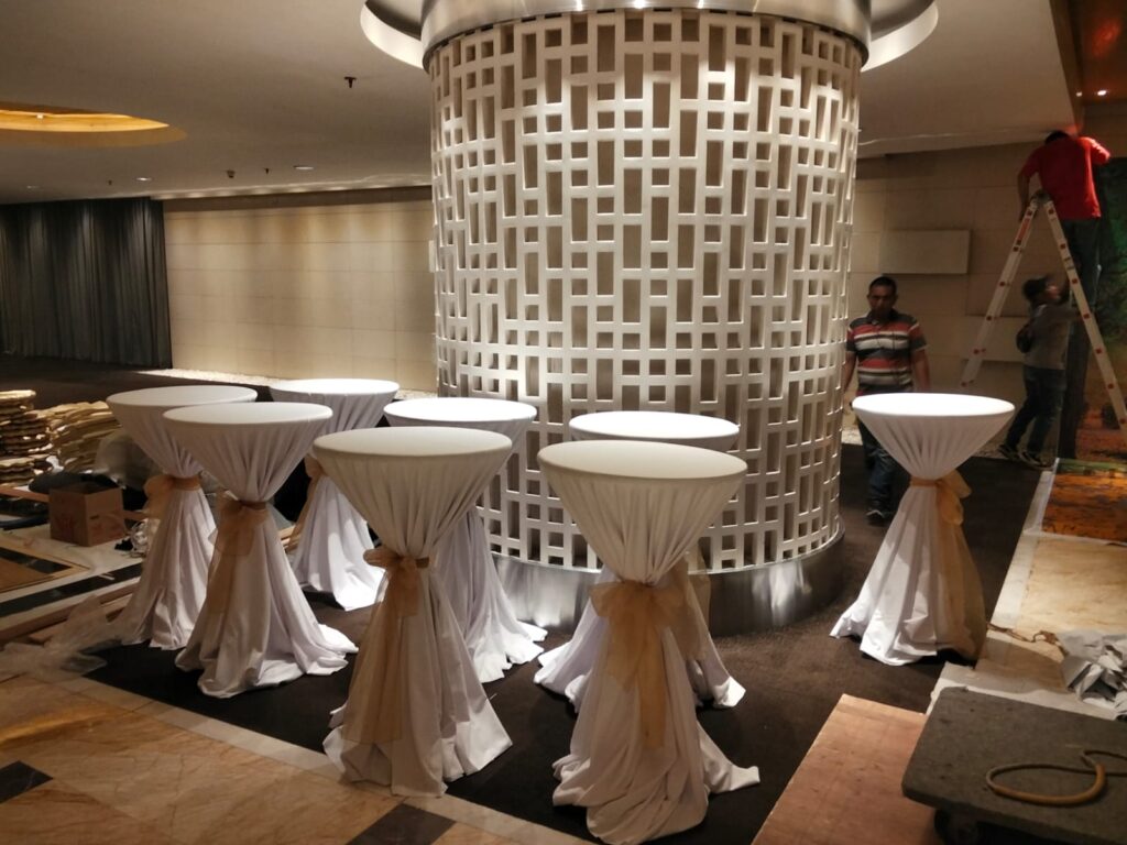 sewa meja barstool cover