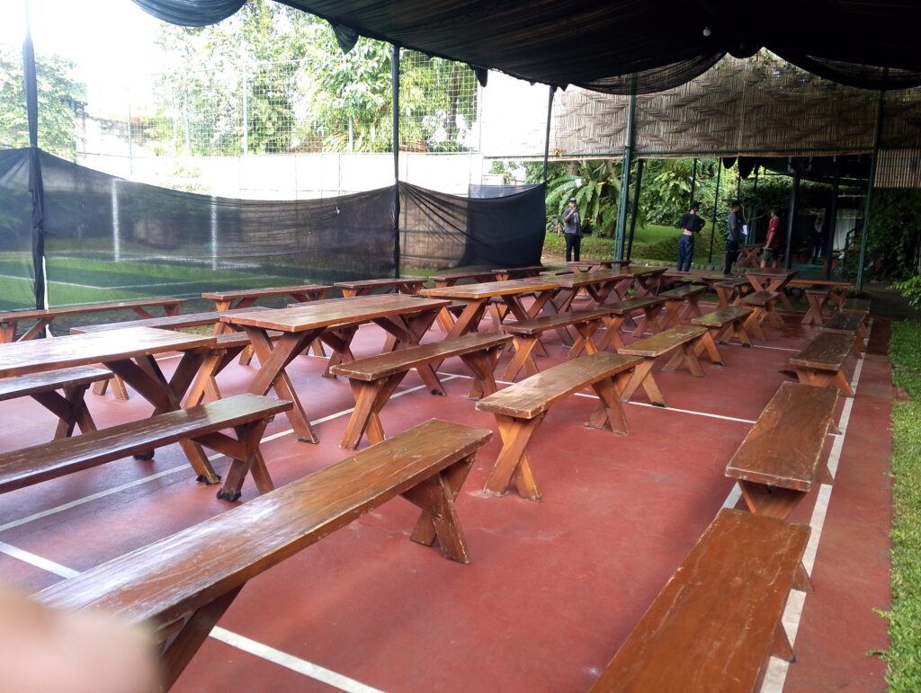 sewa kursi dan meja taman