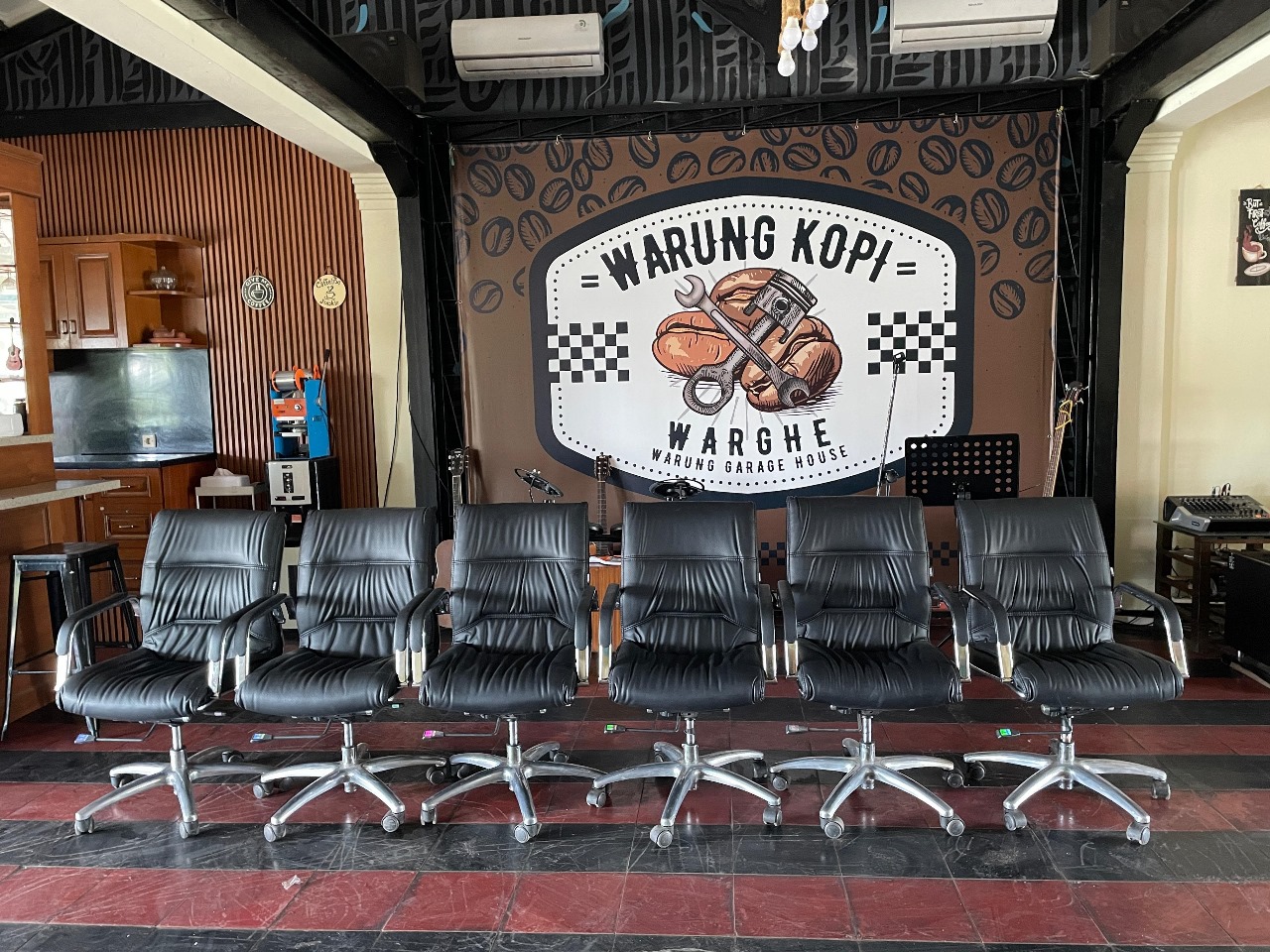 sewa kursi direktur roda