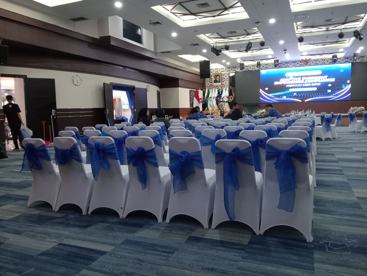 sewa kursi futura pita biru